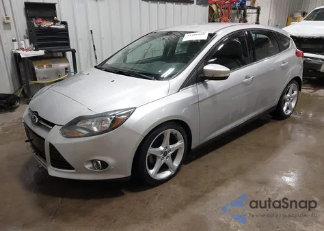 2013 Ford Focus Titanium z USA, uszkodzony, nr VIN 1FADP3N23DL284422
